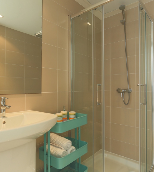 resa estates apartment seaviews beach ibiza 2022 for sale bathroom .jpg